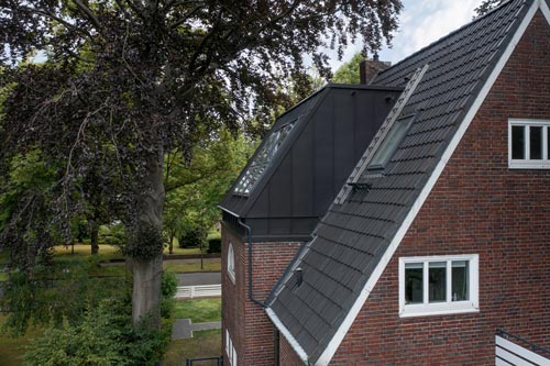 Metall Fassade und Dach